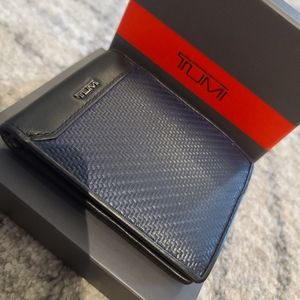 TUMI CFX Double Bifold Carbon Fiber Wallet - Navy